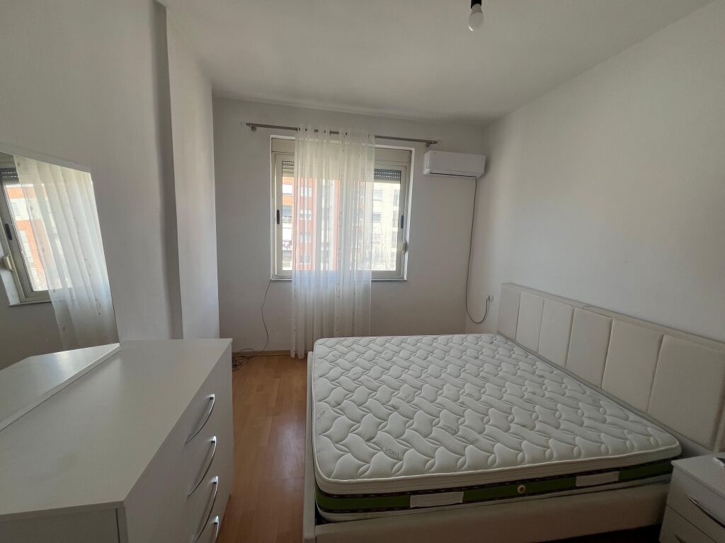 2+1 In Affitto, Astir, Hotel Marinaj