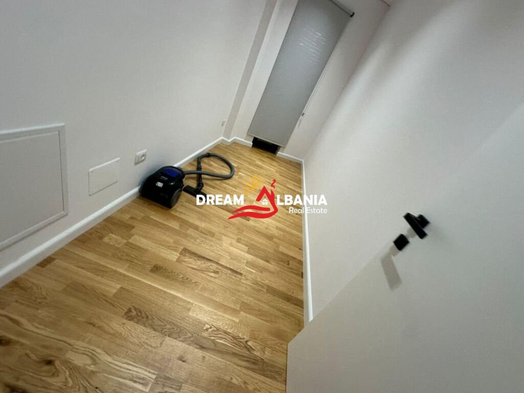 Vilë Luksoze 3-Katëshe me Qira në Rezidencë Ekskluzive pranë TEG (ID 4251430)
