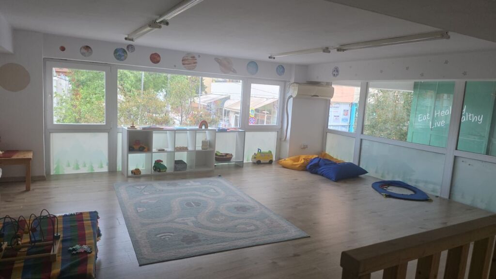 🏢 Ambient Biznesi Duplex për Qira – Liqeni i Thatë, Tiranë