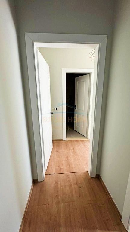 Shitet, Apartament 1+1, 5 Maji, Tirane.