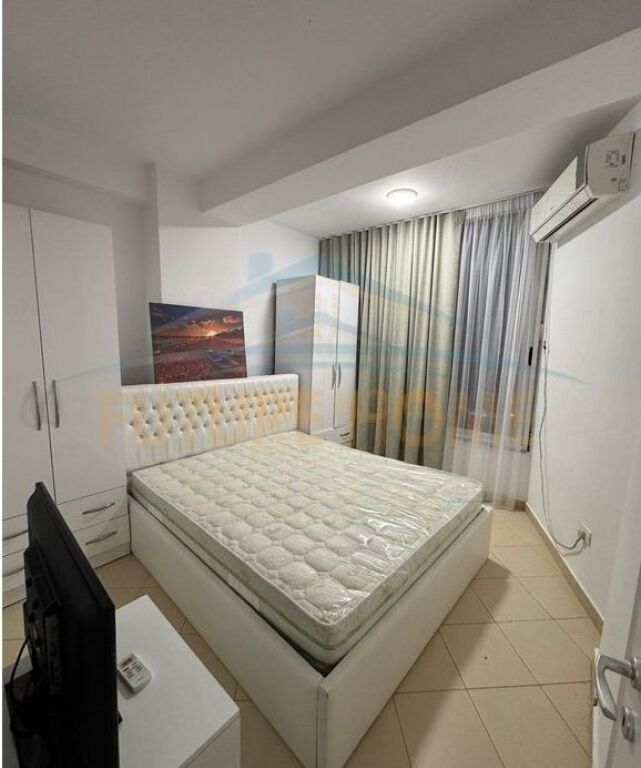 Shitet, Apartament 1+1,Unaza e Re, Tiranë.