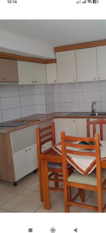 APARTAMENT 1+1. 26000 LEKE.BLACK STONE LOUNGE,RRUGA 5 MAJI
