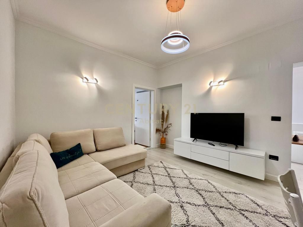 QIRA, APARTAMENT MODERN 2+1, BLLOK‼️ 950 € /Muaj