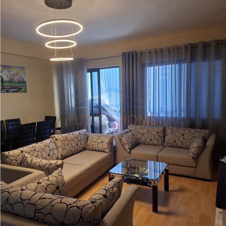For sale, Apartment 2+1, Yzberisht
