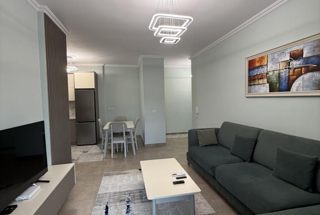 Al Nuovo Boulevard, si affitta un appartamento arredato 2+1+2!