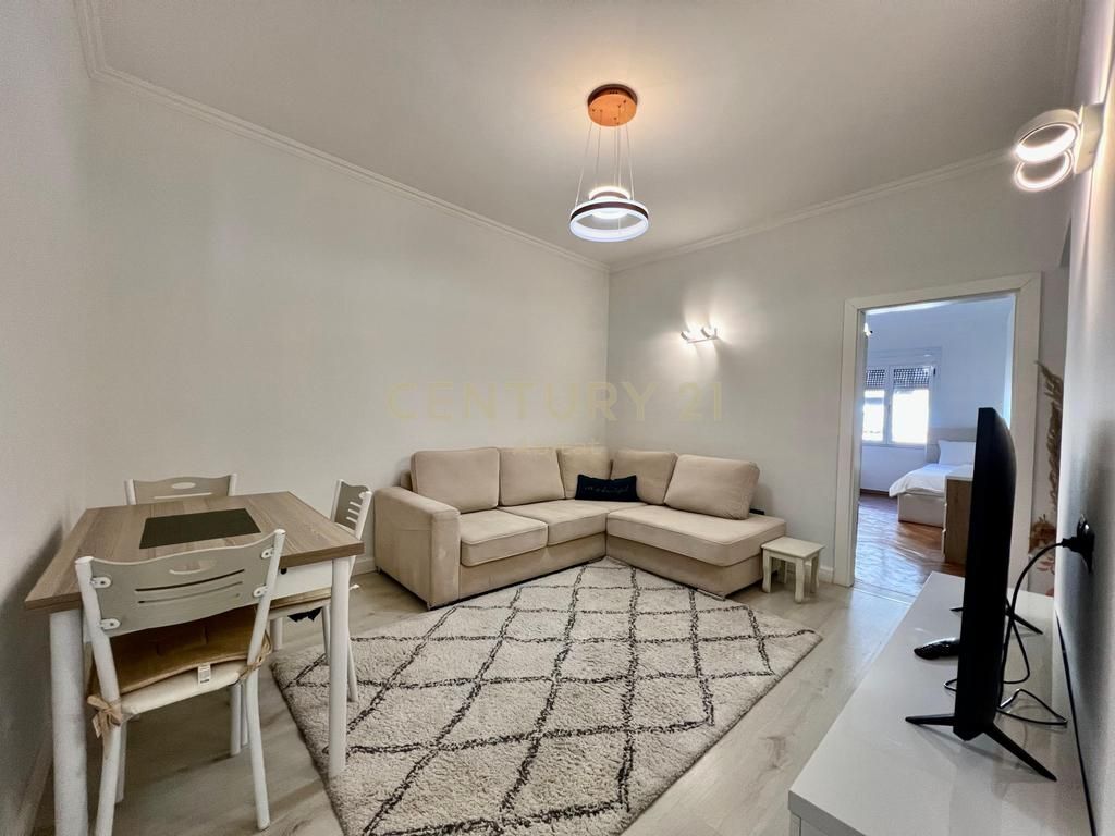 QIRA, APARTAMENT MODERN 2+1, BLLOK‼️ 950 € /Muaj