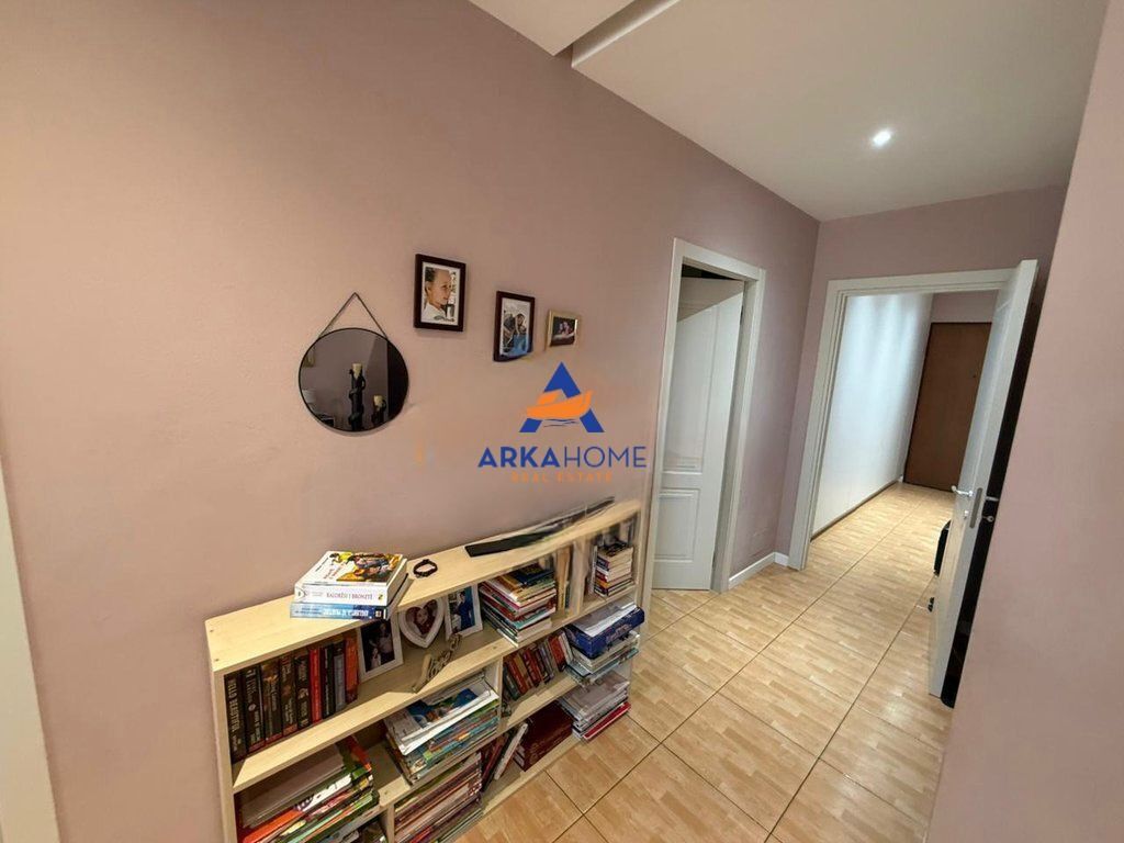 SHITET APARTAMENT 2+1+BALLKON "TE ZOGU I ZI" 230.000 EURO