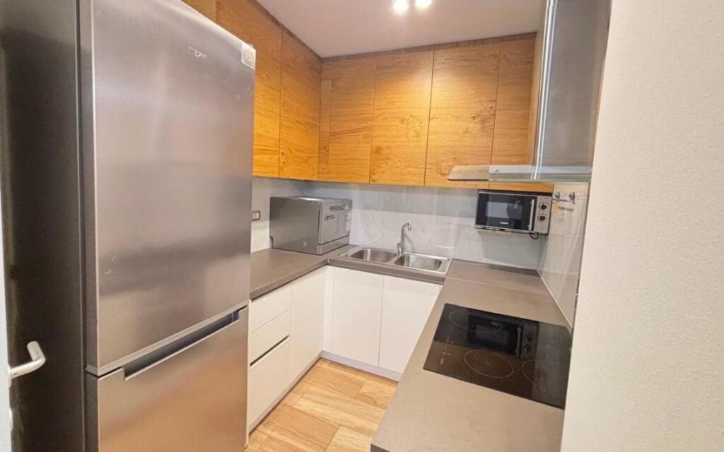 FOR RENT 3+1 APARTMENT – NEAR THE RED SCHOOL, TIRANA 🏡