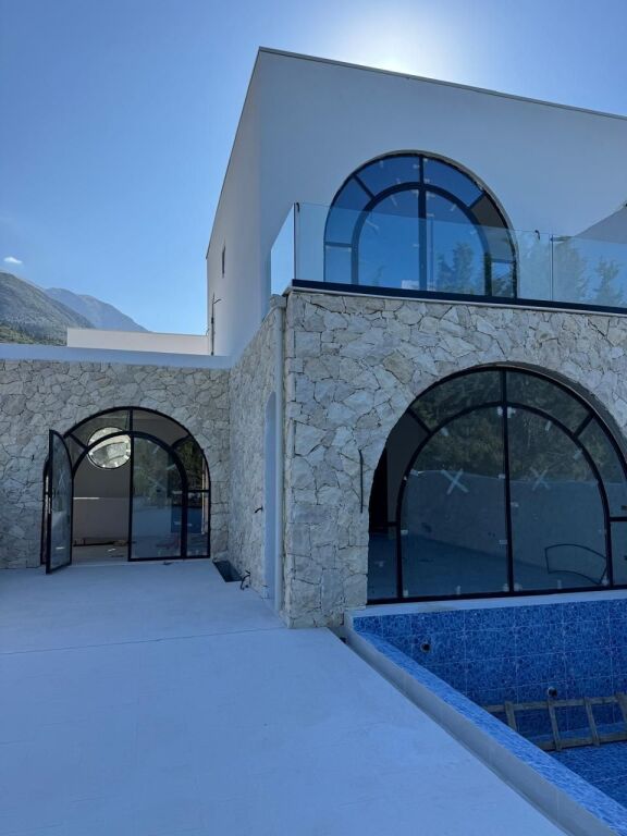 🌊 Shitet vilë luksoze – Borgo Bello Residence, Drimadhë !