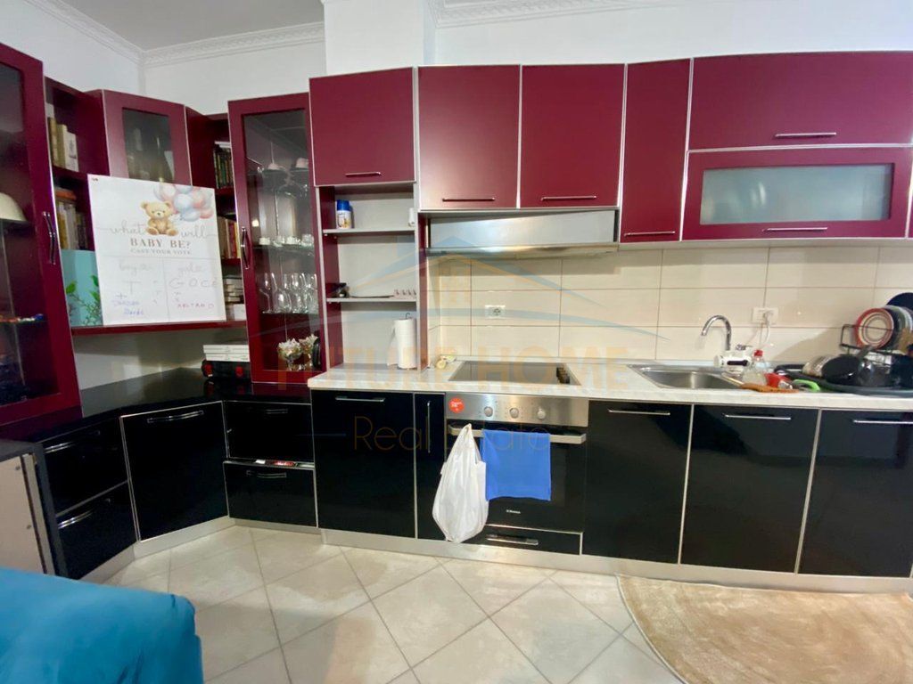Shitet Apartament 2+1, Unaza e Re