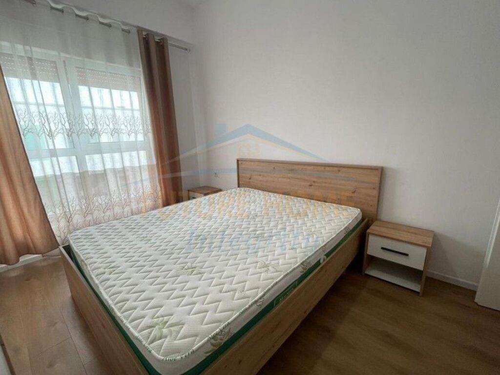 Shitet, Apartament 1+1, Rezidenca Kaimi, Tiranë.