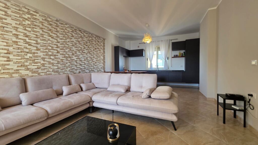 Apartment 2+1 with sea view