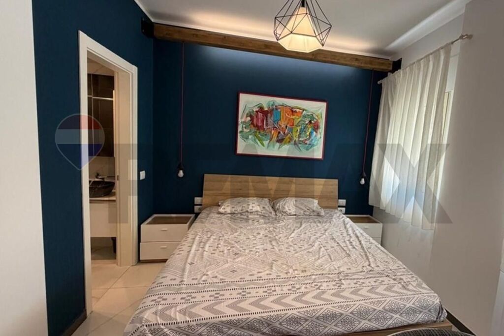 SHITET, APARTAMENT 2+1+2+ PARKIMI, GJIRI I LALZIT