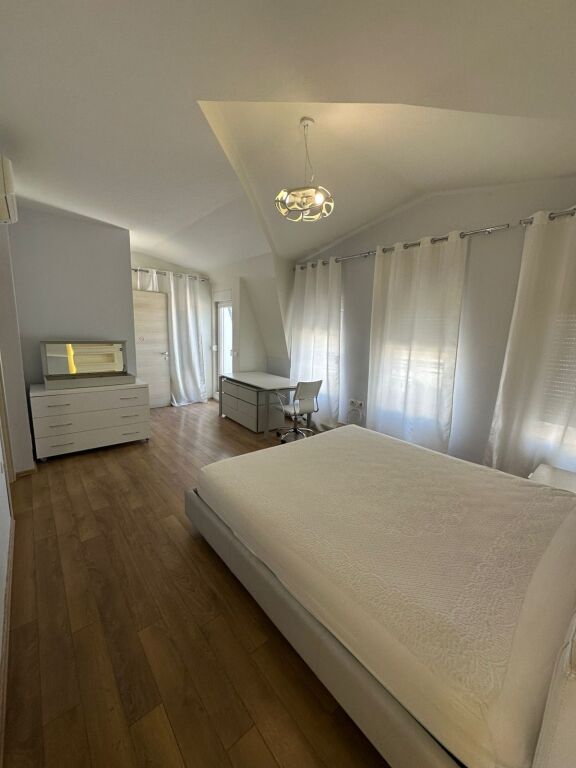VILLA PREMIUM IN AFFITTO VICINO A TEG
