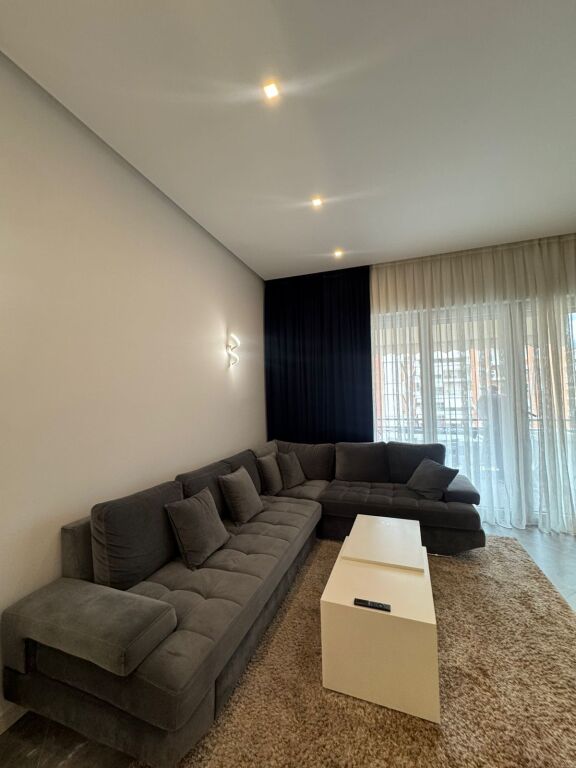 Apartment 2+1+2+parking for rent in Delijorgji Complex