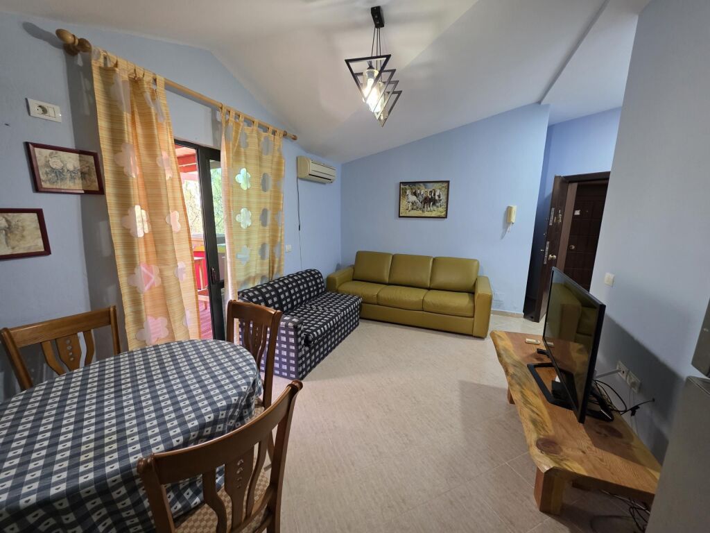 In Qerret, 1+1 Apartment for Long-Term Rent