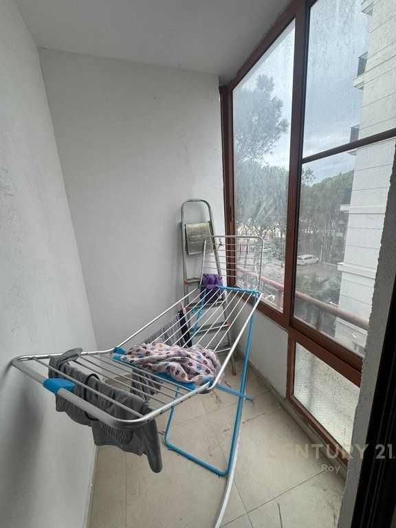 SHITET APARTAMENT 2+1 VIJE E PARE ME DETIN NE MALIN E ROBIT , DURRES !