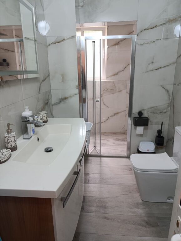HOUSE FOR RENT – HAMDI CENOYMERI STREET, KOMBINAT