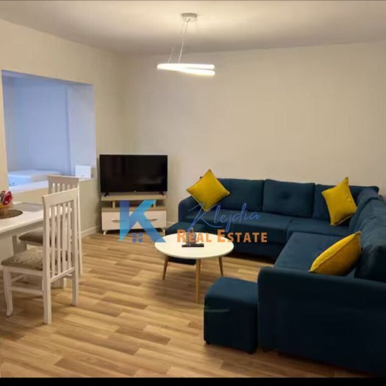 1+1 apartment for rent at Bulevardi Zogu I, near the Ministry of Justice
