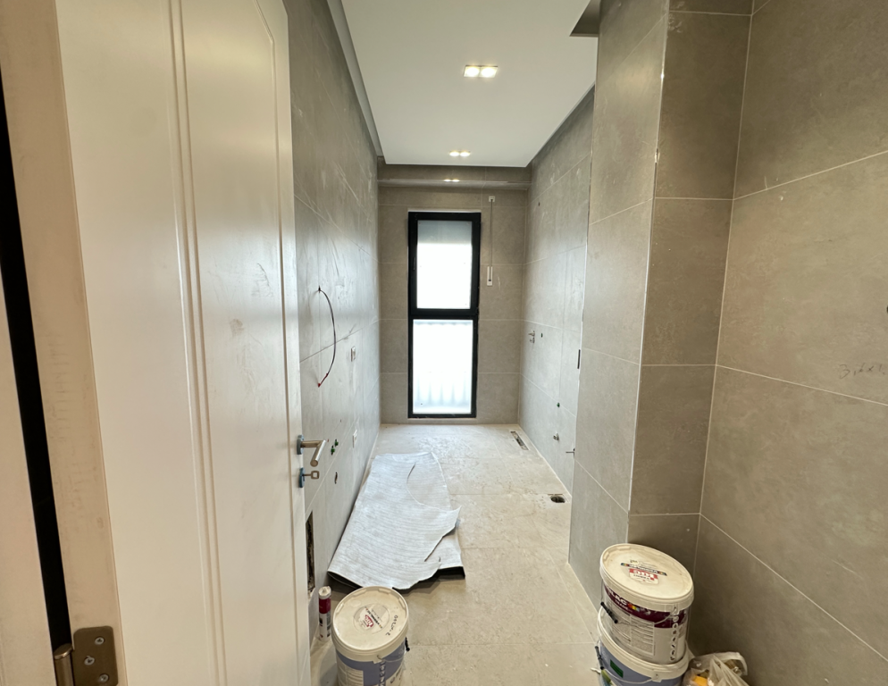 For sale, 2+1 Apartment, New Boulevard, Tirana. Empire68975