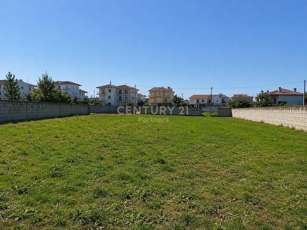 Shitet Tokë në Kamëz ose Jepet me Klering – 1481m² në Zonë të Kuqe për Ndërtim 170,000 €