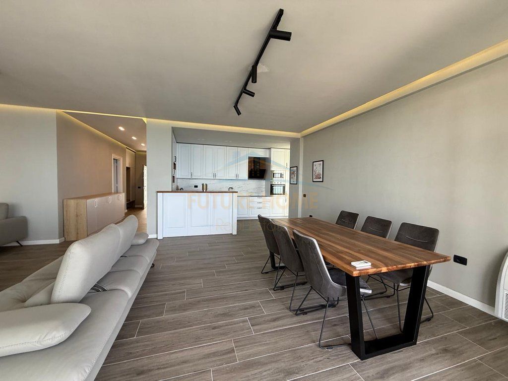 For sale, Apartment 2+1+2, Cold water, Vlore