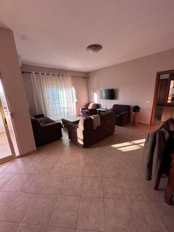 JEPET ME QERA APARTAMENT 2+1 – RRUGA MINE PEZA, PËRBALLË HARRY FULTZ 🏡