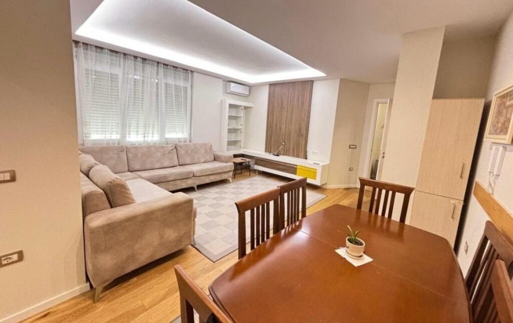FOR RENT 3+1 APARTMENT – NEAR THE RED SCHOOL, TIRANA 🏡