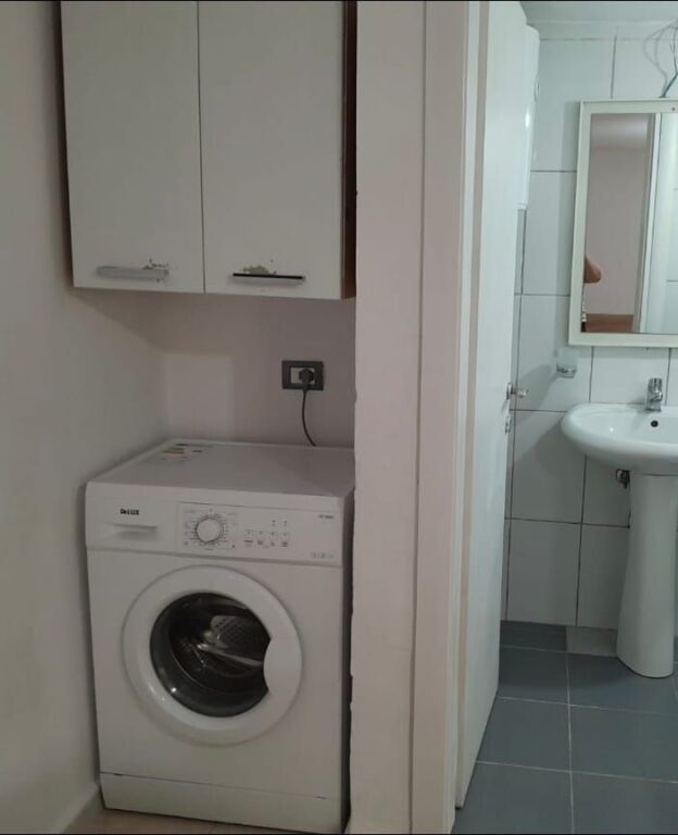 APARTAMENT 1+1. 26000 LEKE.BLACK STONE LOUNGE,RRUGA 5 MAJI