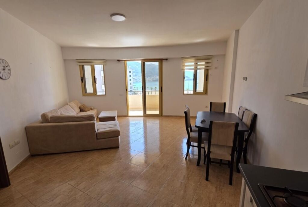A Vlora, Lungomare Vendesi in Vendita Appartamento 2+1 Con Vista Mare!