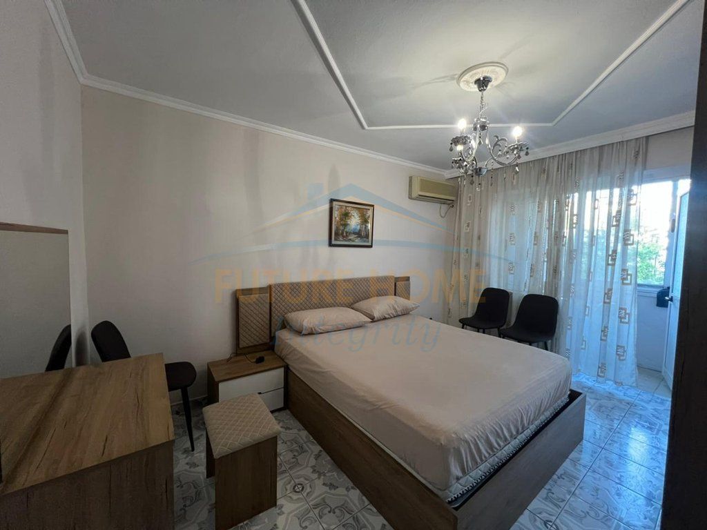 Affitto, Appartamento 1+1, Via Elbasanit, Tirana.