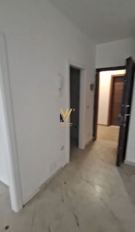 OFFICE 55 M2 FOR RENT AT AURA, LAPRAKE 500 EURO