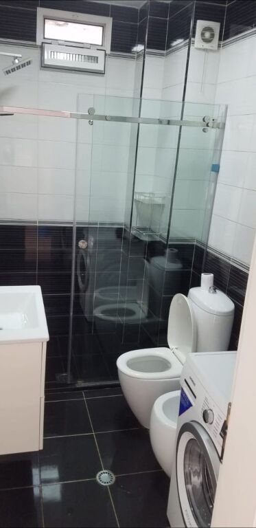 🏡 Shitet Apartament 1+1 në Laprakë