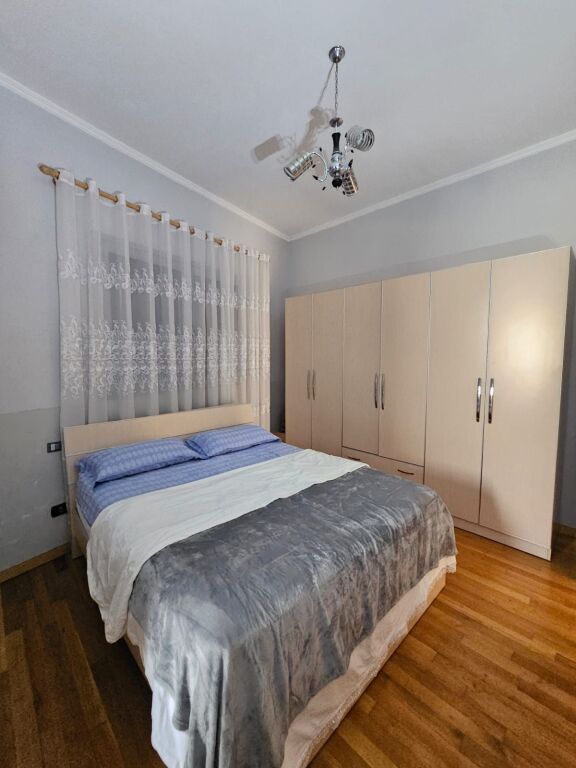 JEPET ME QERA SUPER APARTAMENT 3+1 NE SHIJAK