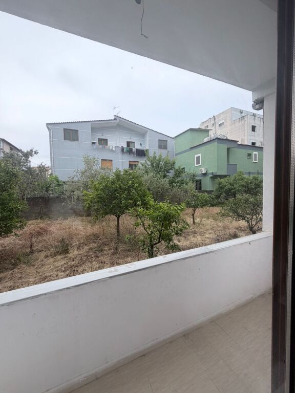 CASA PRIVATA IN AFFITTO VICINO AL MERCATO INDUSTRIALE, DURRES