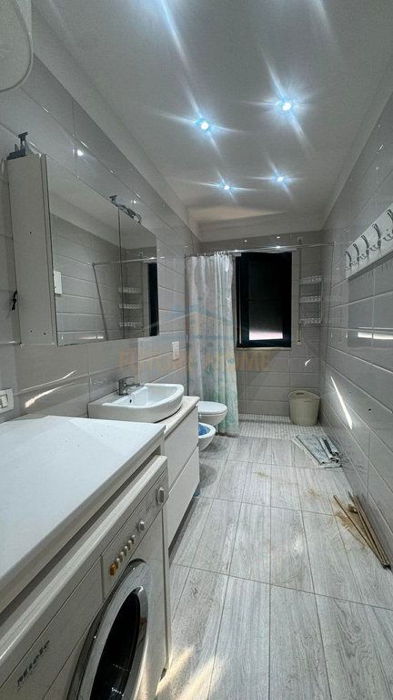 Qira, Apartament 3+1 + Post Parkimi, Green City, Unaza e Re