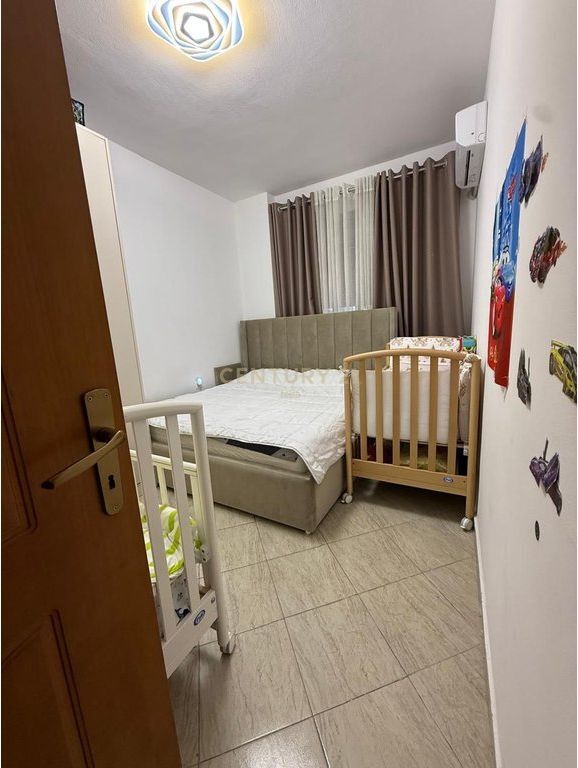 Apartament 1+1 per shitje tek Pallatet Cabej