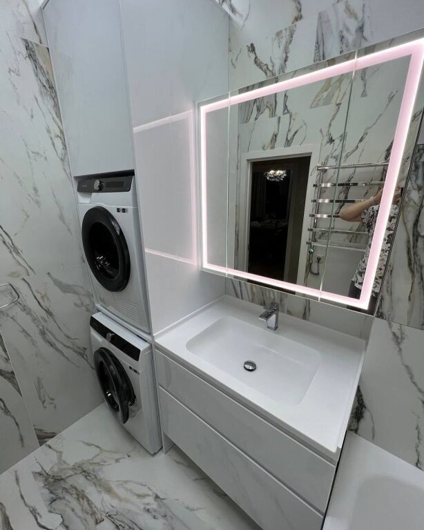 Liqeni i Thate, jepet me qera apartament 1+1.