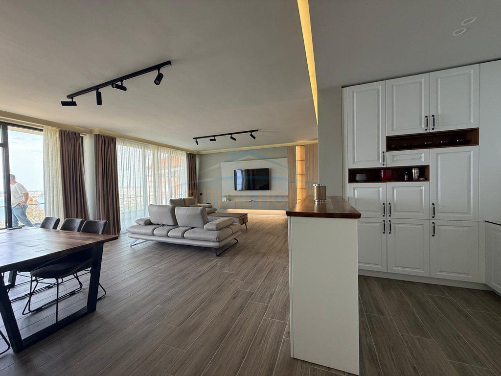 For sale, Apartment 2+1+2, Cold water, Vlore