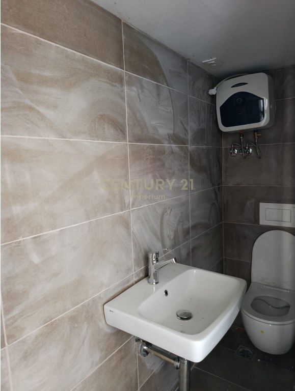 Commercial Space for Rent – Karl Gega Street