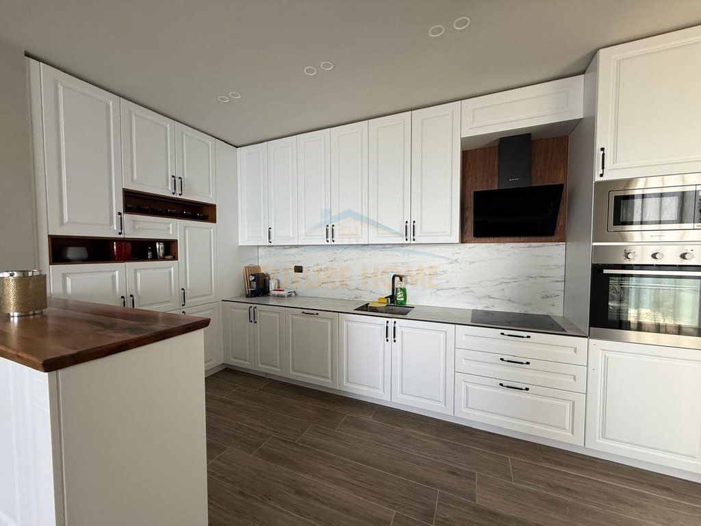 For sale, Apartment 2+1+2, Cold water, Vlore