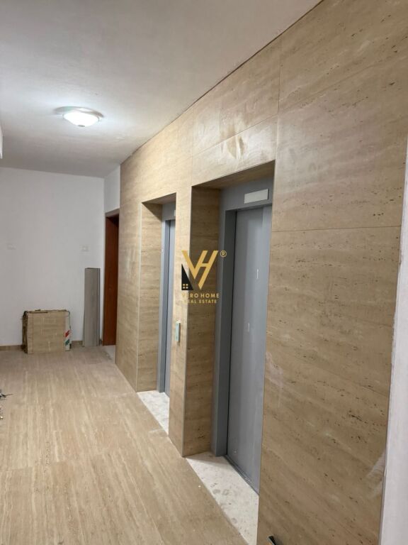 OFFICE 75 M2 FOR RENT AT AURA, LAPRAKE 600 EURO
