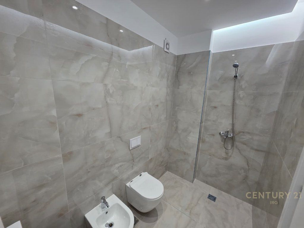 Moderno appartamento 1+1 in affitto presso il Golden Tower Residence