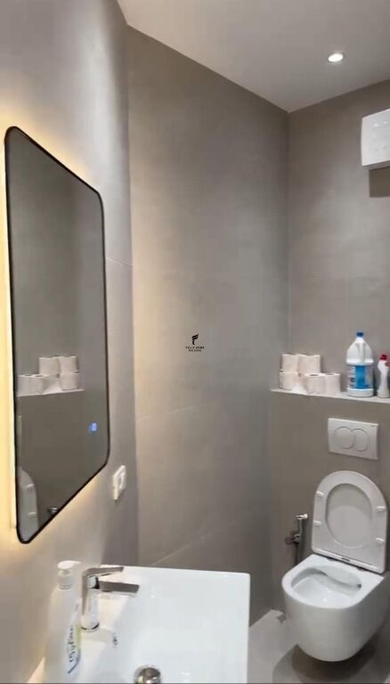UFFICIO IN AFFITTO 135 M2 PAZARI I RI 150.000 LEKE FH-73530