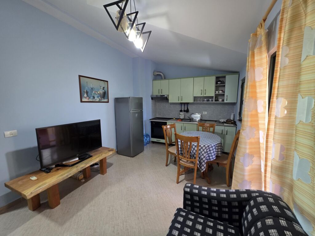 In Qerret, 1+1 Apartment for Long-Term Rent