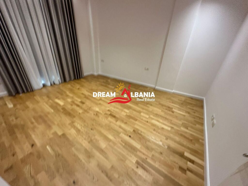 Vilë Luksoze 3-Katëshe me Qira në Rezidencë Ekskluzive pranë TEG (ID 4251430)
