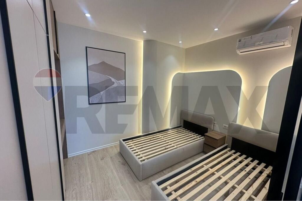 Apartament 2+1 ne Shitje Rr.Kavajes