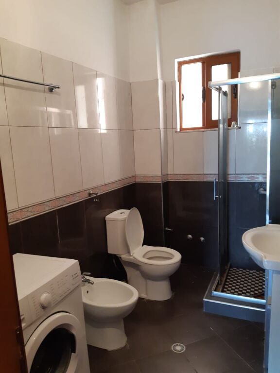 🏡 CASA IN AFFITTO – VIA “YMER SALLAKU”, TIRANA