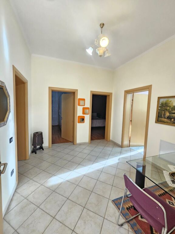 JEPET ME QERA SUPER APARTAMENT 3+1 NE SHIJAK