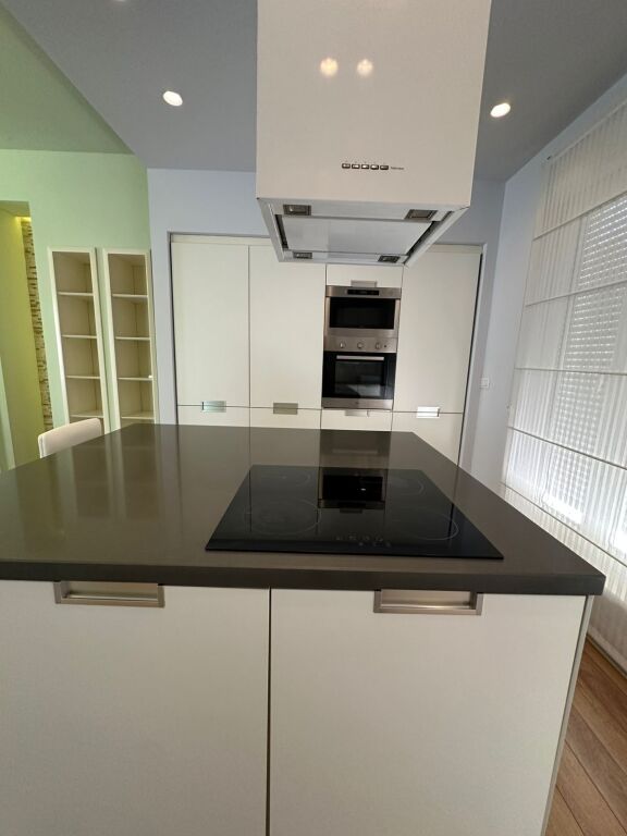 VILLA PREMIUM IN AFFITTO VICINO A TEG
